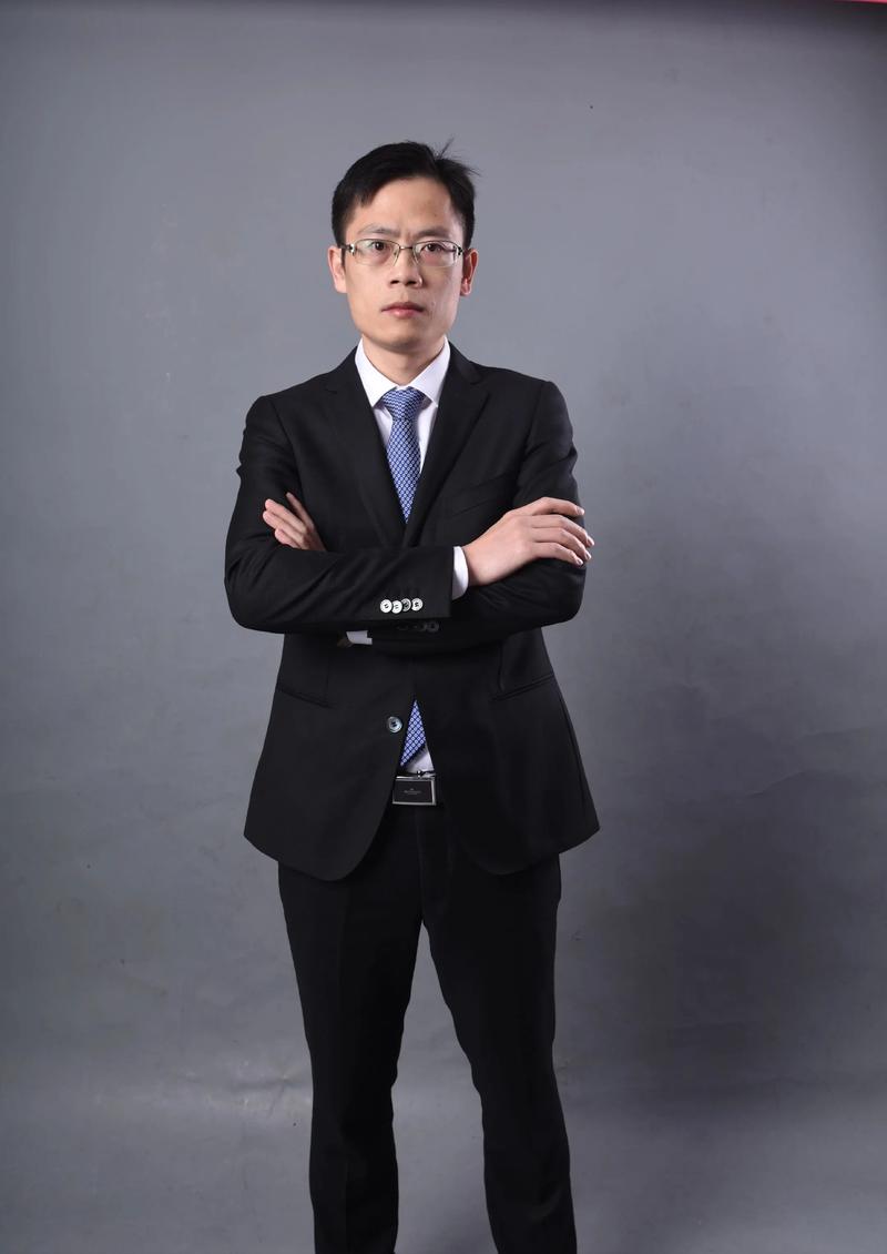 卞备宁 UI/UX设计总监